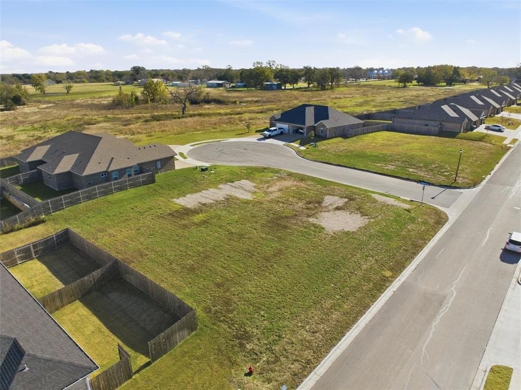 0.3 acres in McLennan County - photo 2