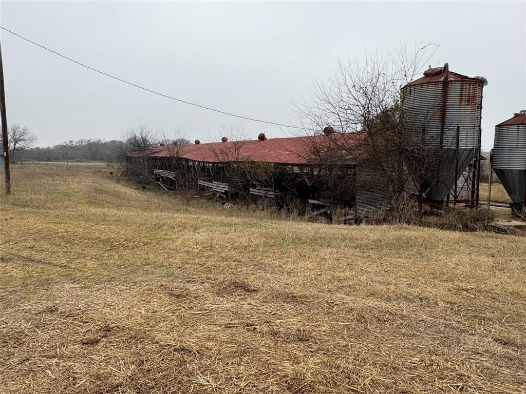 12.37 acres in Falls County - photo 10