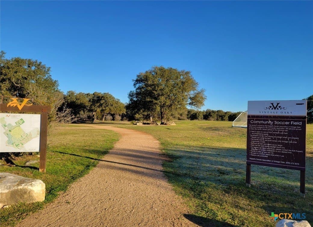 1.47 acres in Comal County - photo 9