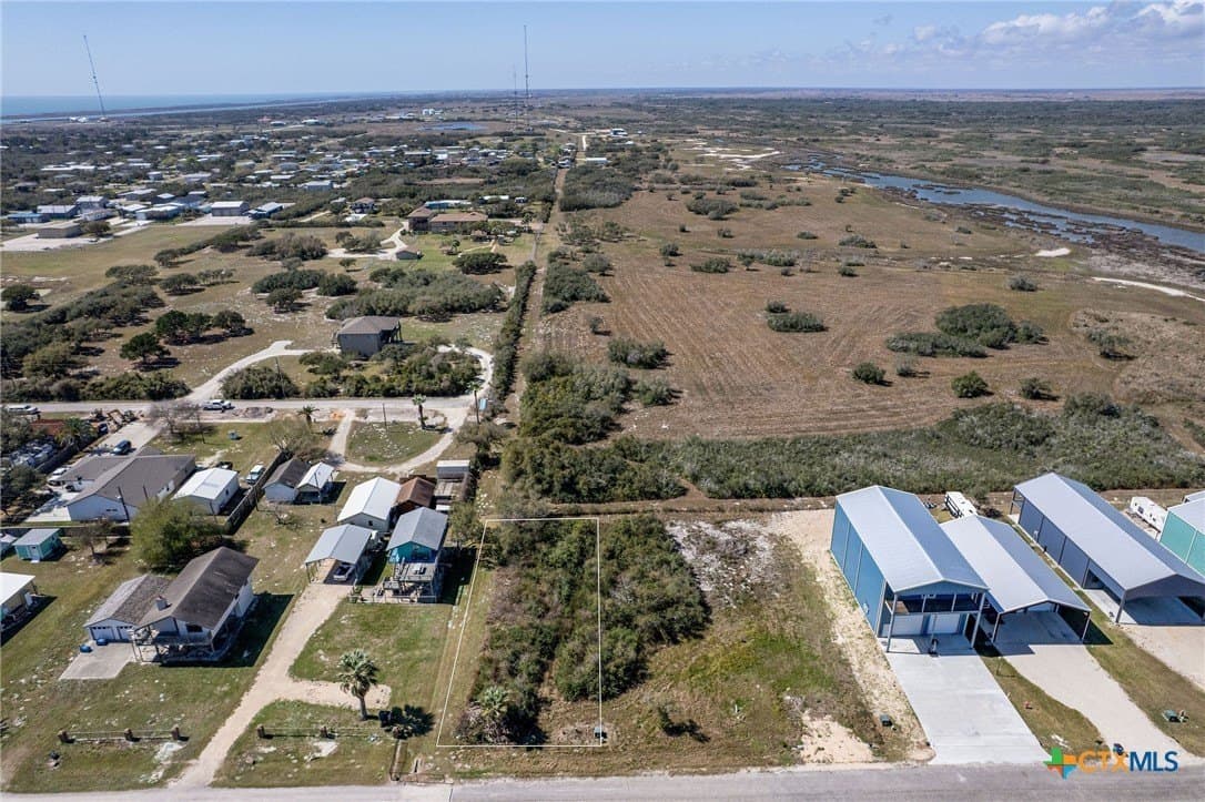 0.25 acres in Calhoun County - photo 4