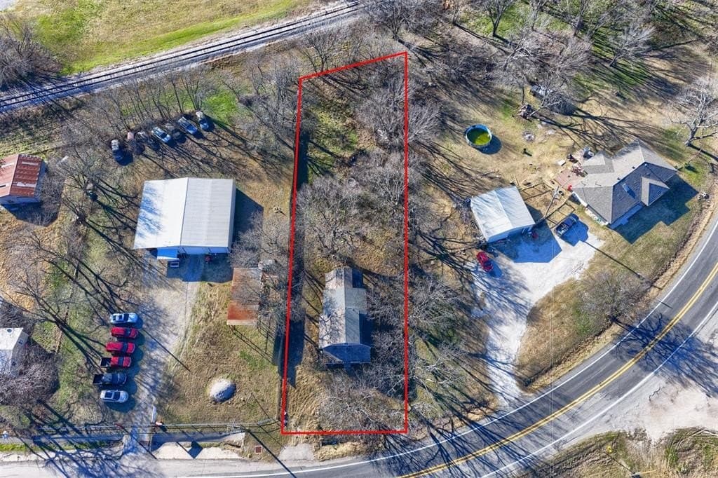 0.32 acres in Hunt County - photo 8