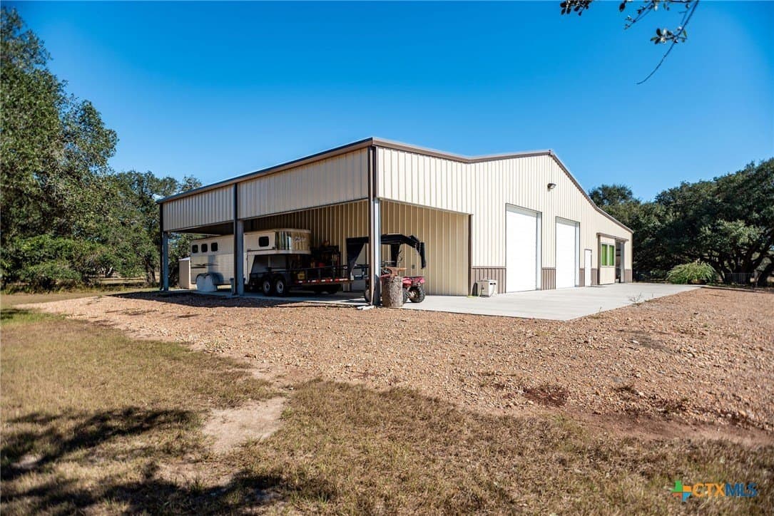 20 acres in Victoria County - photo 41