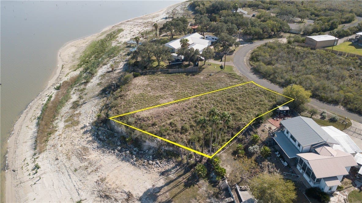 0.34 acres in Live Oak County - photo 5