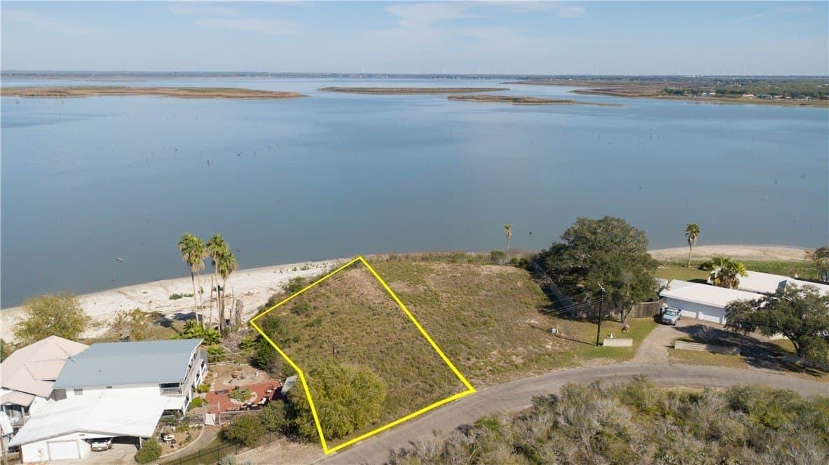 0.34 acres in Live Oak County - photo 2