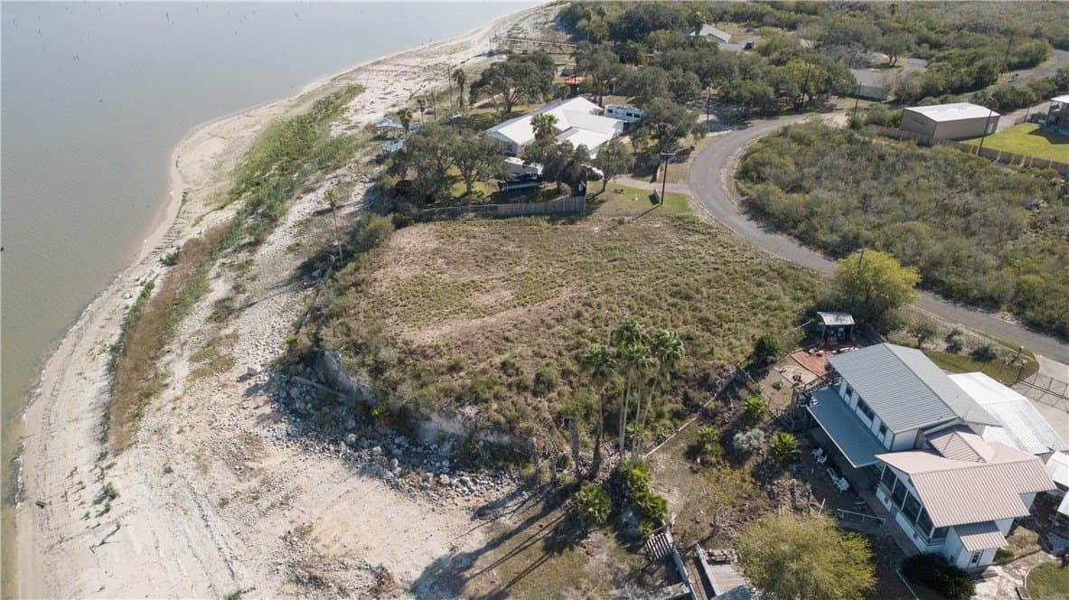 0.34 acres in Live Oak County - photo 4
