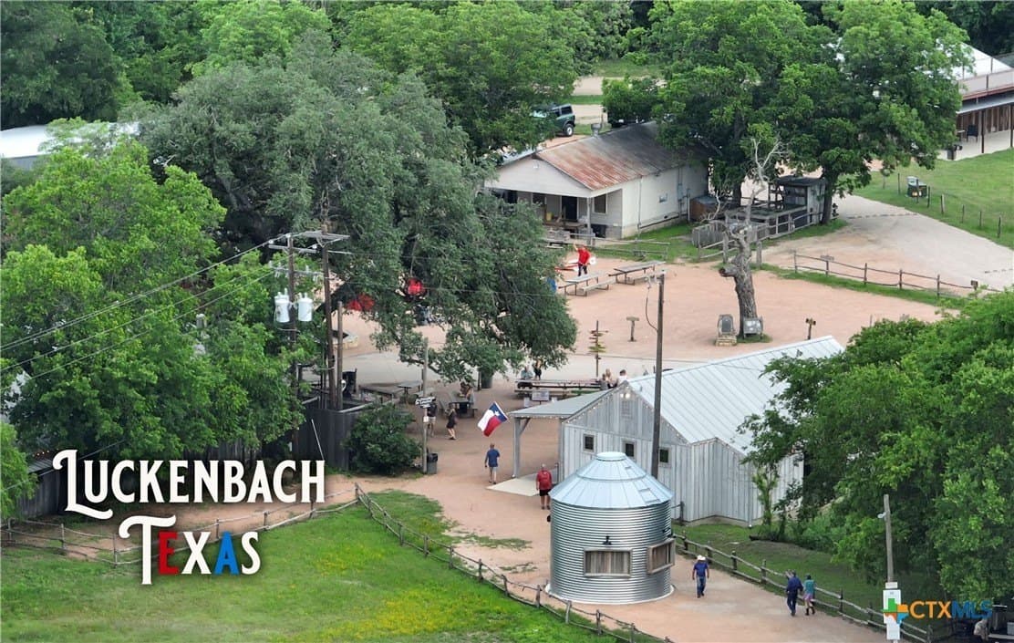 42 acres in Gillespie County - photo 45