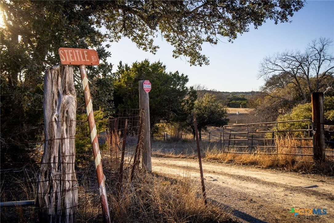 42 acres in Gillespie County - photo 6