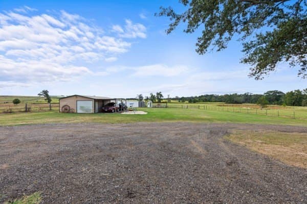 10 acres in Anderson County - photo 5