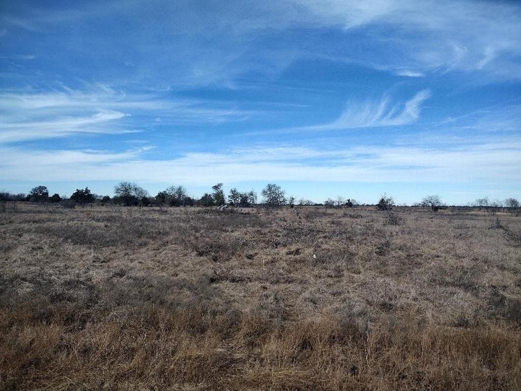 5.01 acres in Van Zandt County - photo 5
