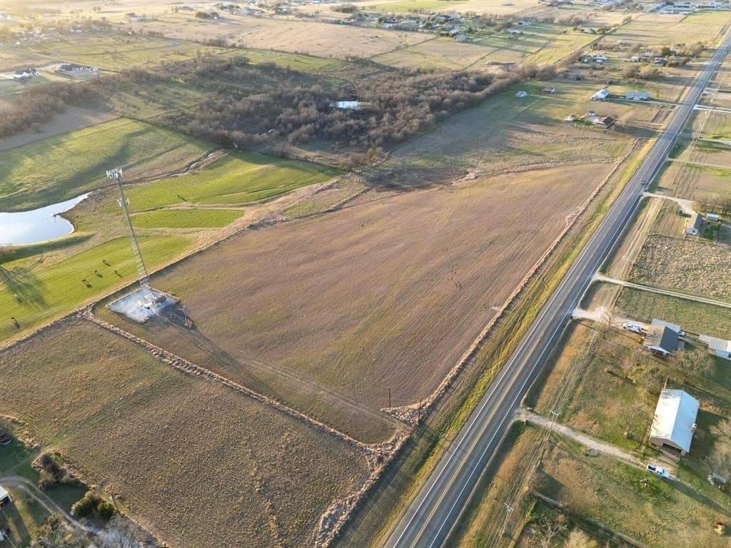 7.56 acres in McLennan County - photo 14