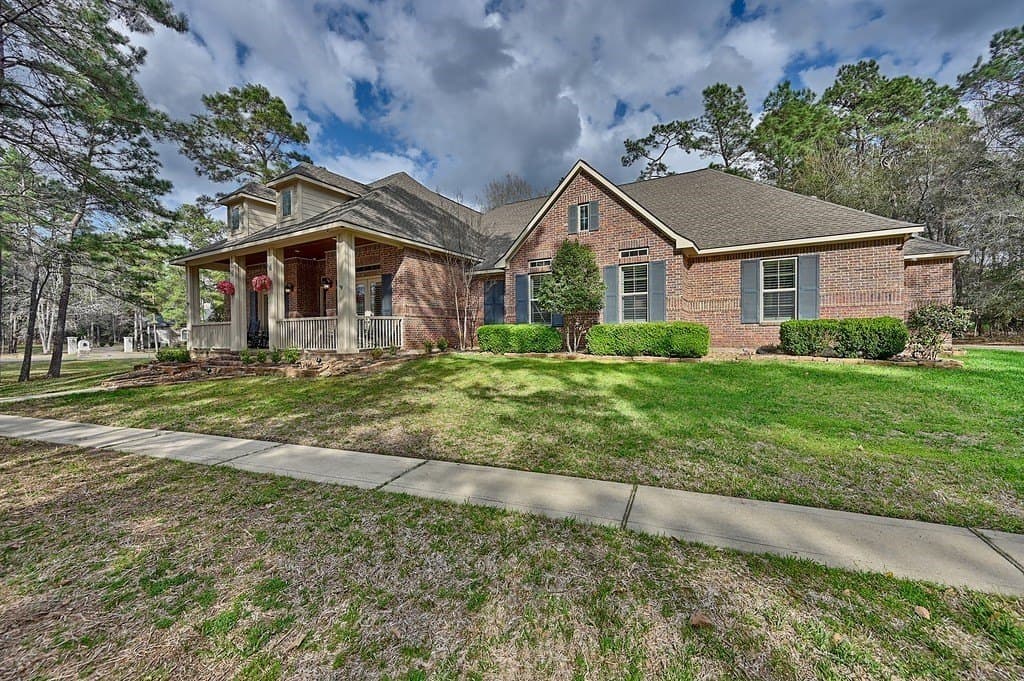 1.37 acres in Montgomery County - photo 2