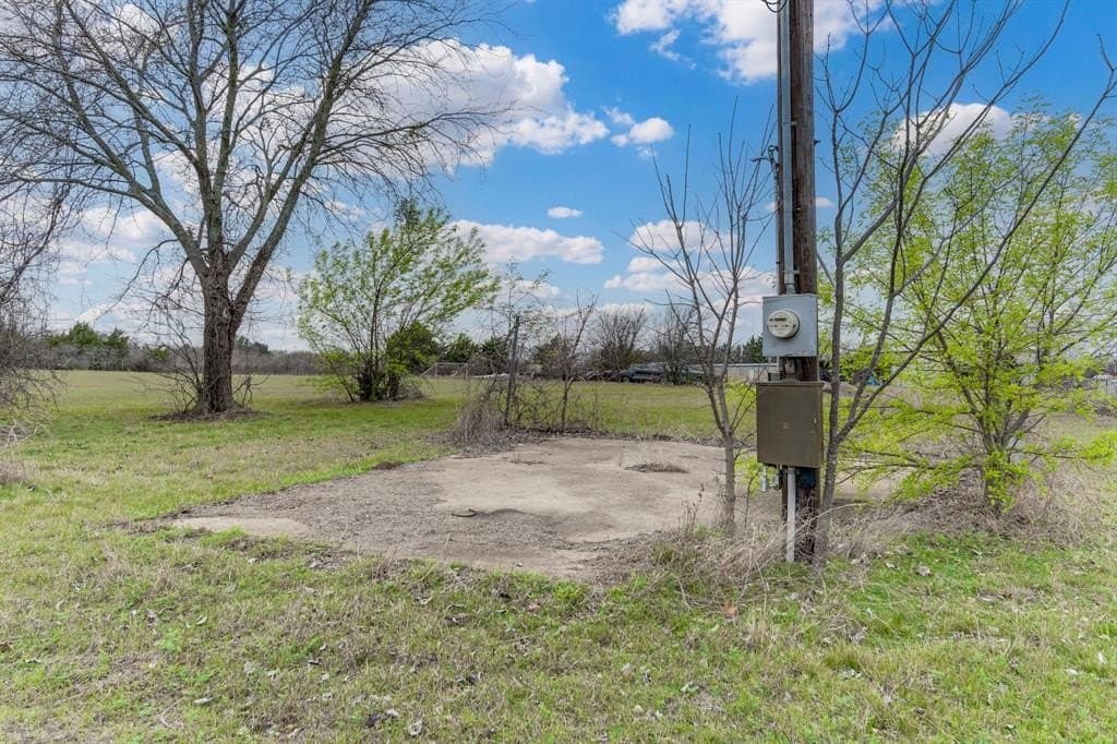2.35 acres in Ellis County - photo 7