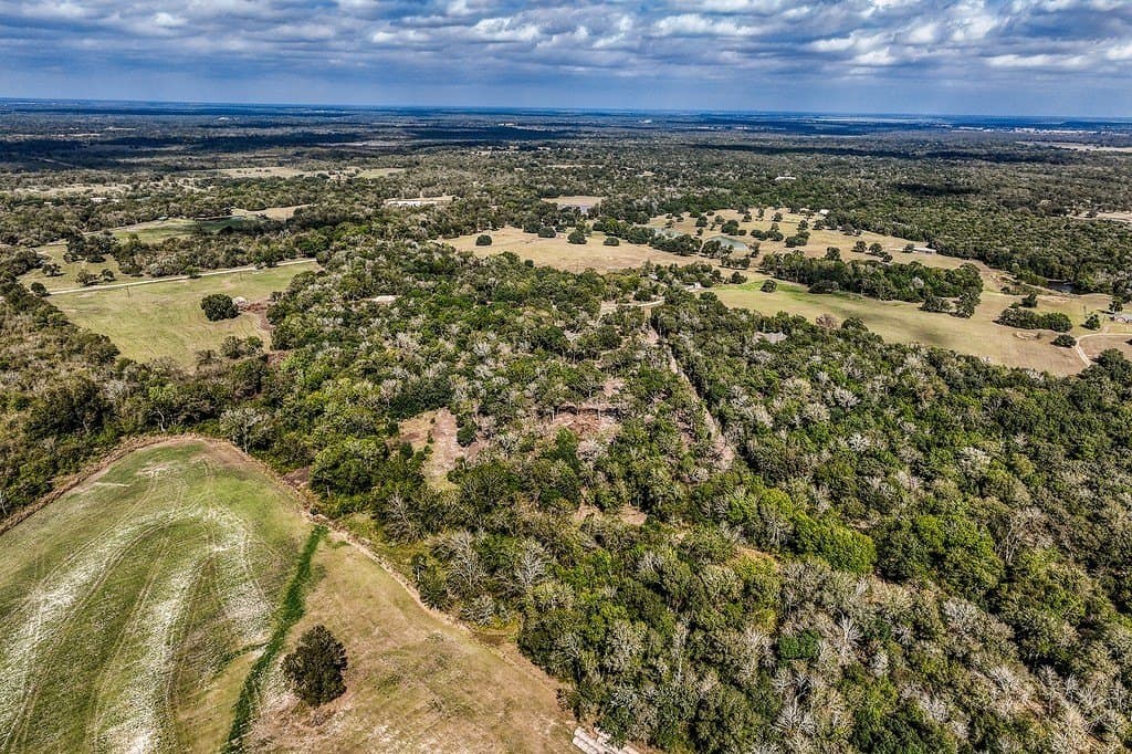 10 acres in Washington County - photo 3