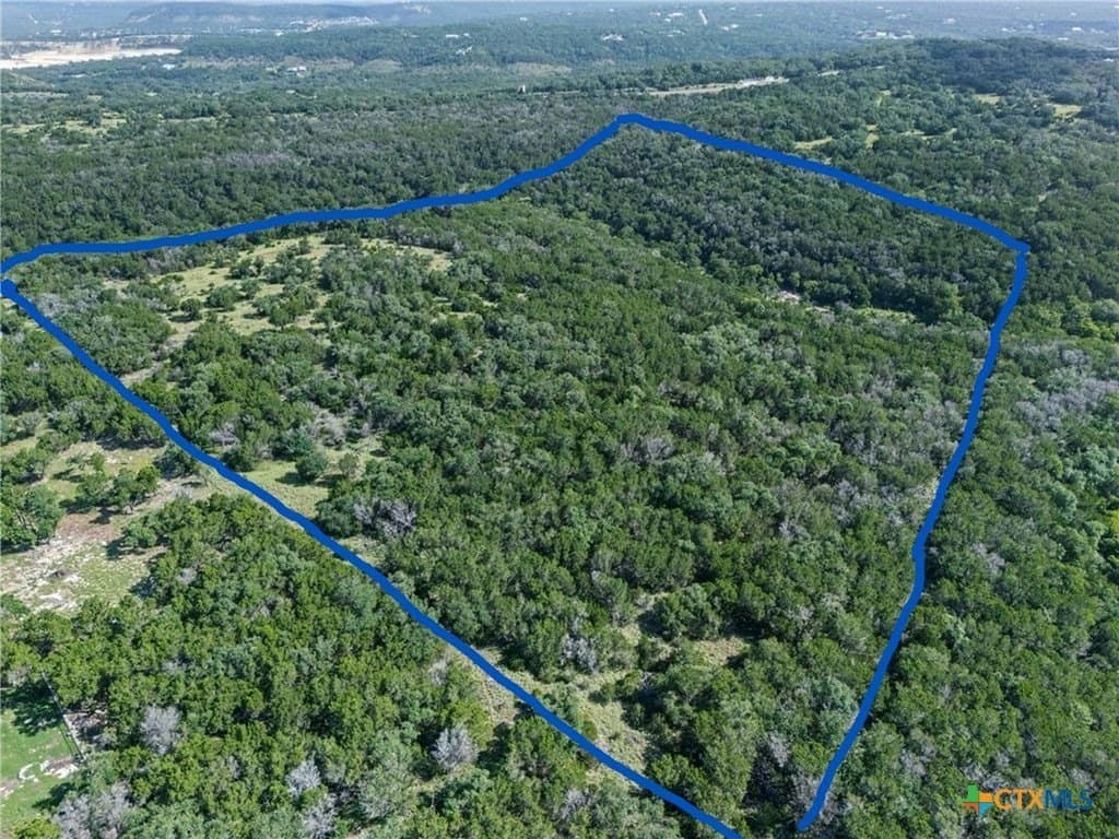 20 acres in Comal County - photo 16