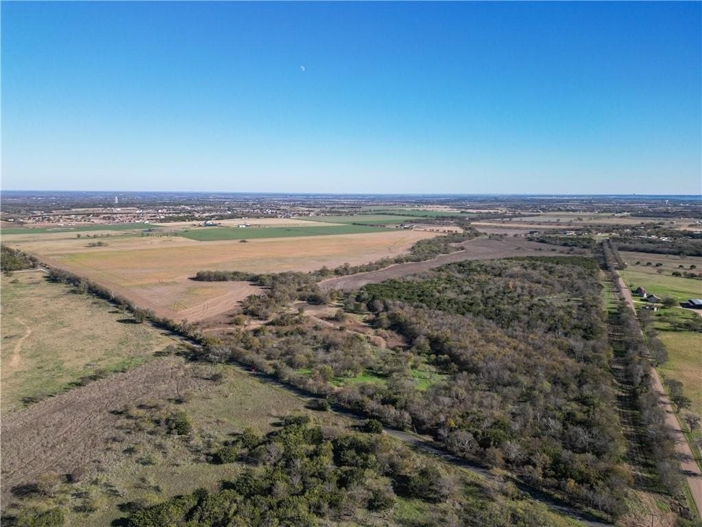 20 acres in McLennan County - photo 6