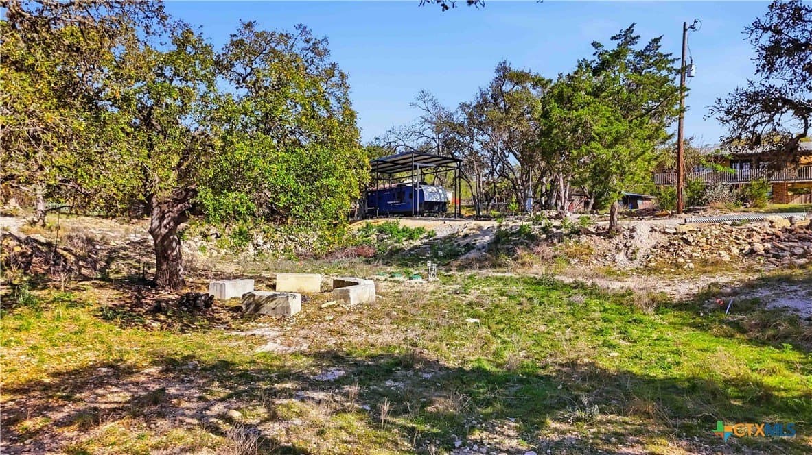 0.52 acres in Comal County - photo 4