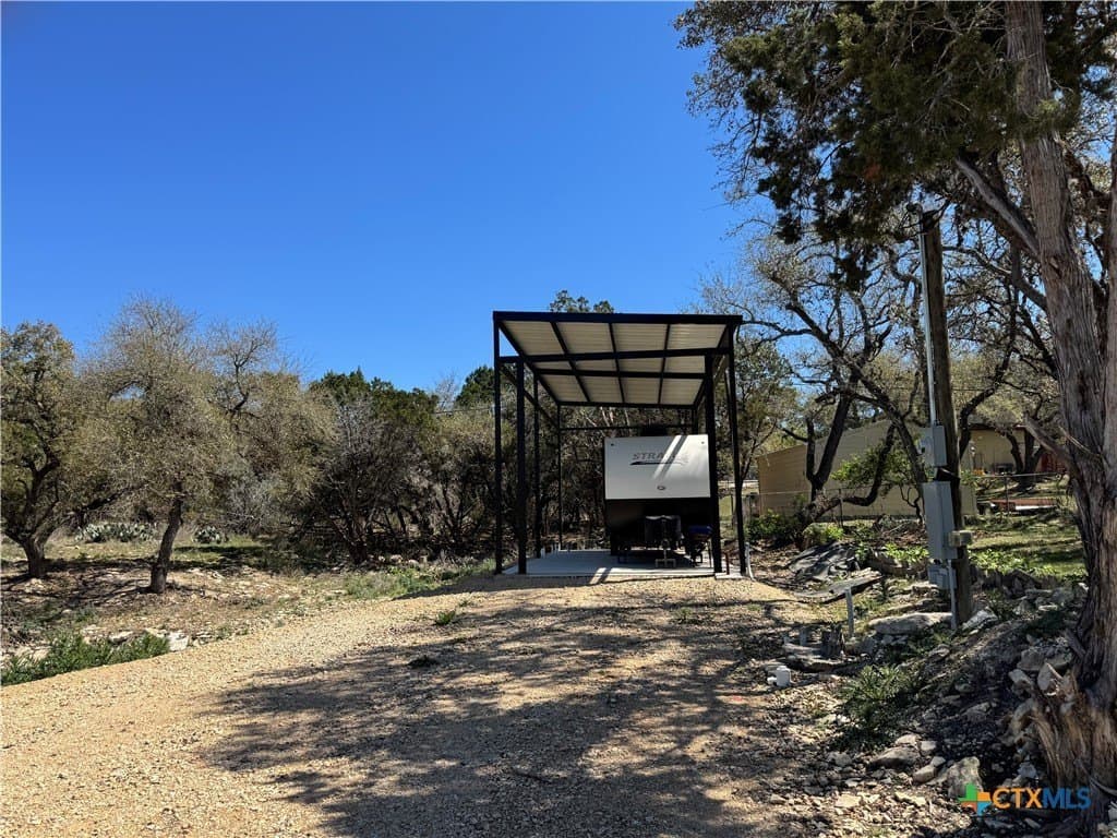0.52 acres in Comal County - photo 15