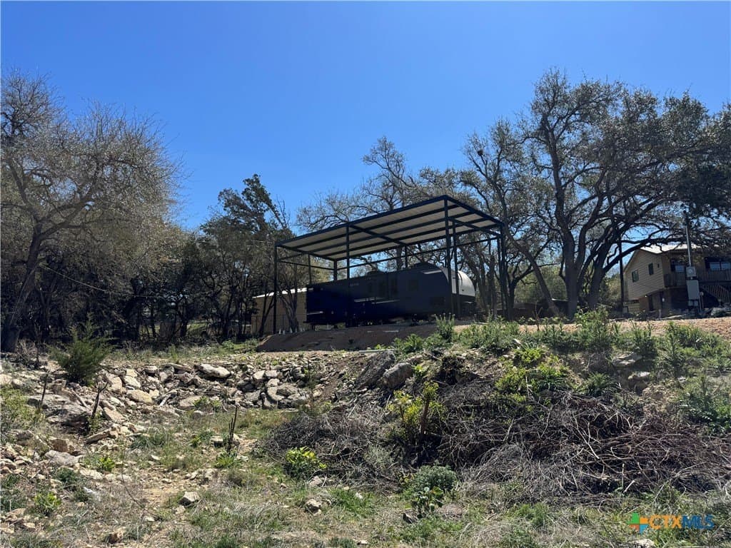 0.52 acres in Comal County - photo 9