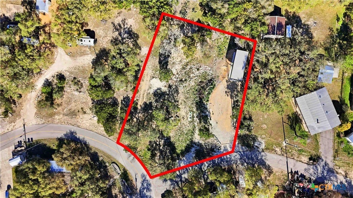 0.52 acres in Comal County - photo 2