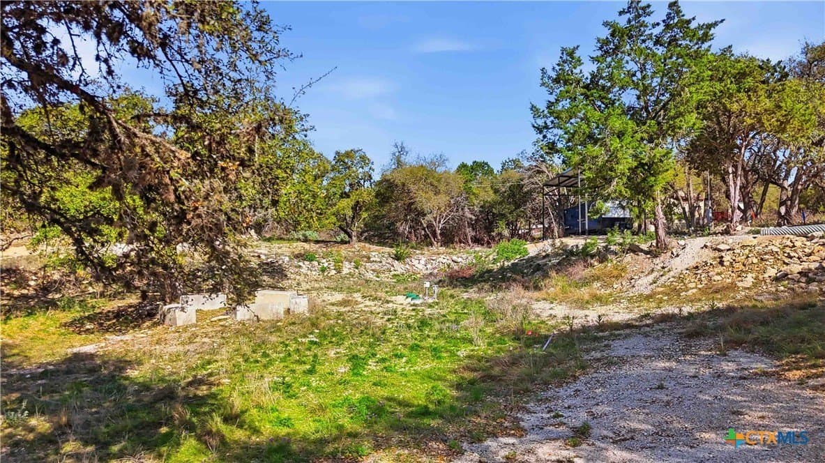 0.52 acres in Comal County - photo 5