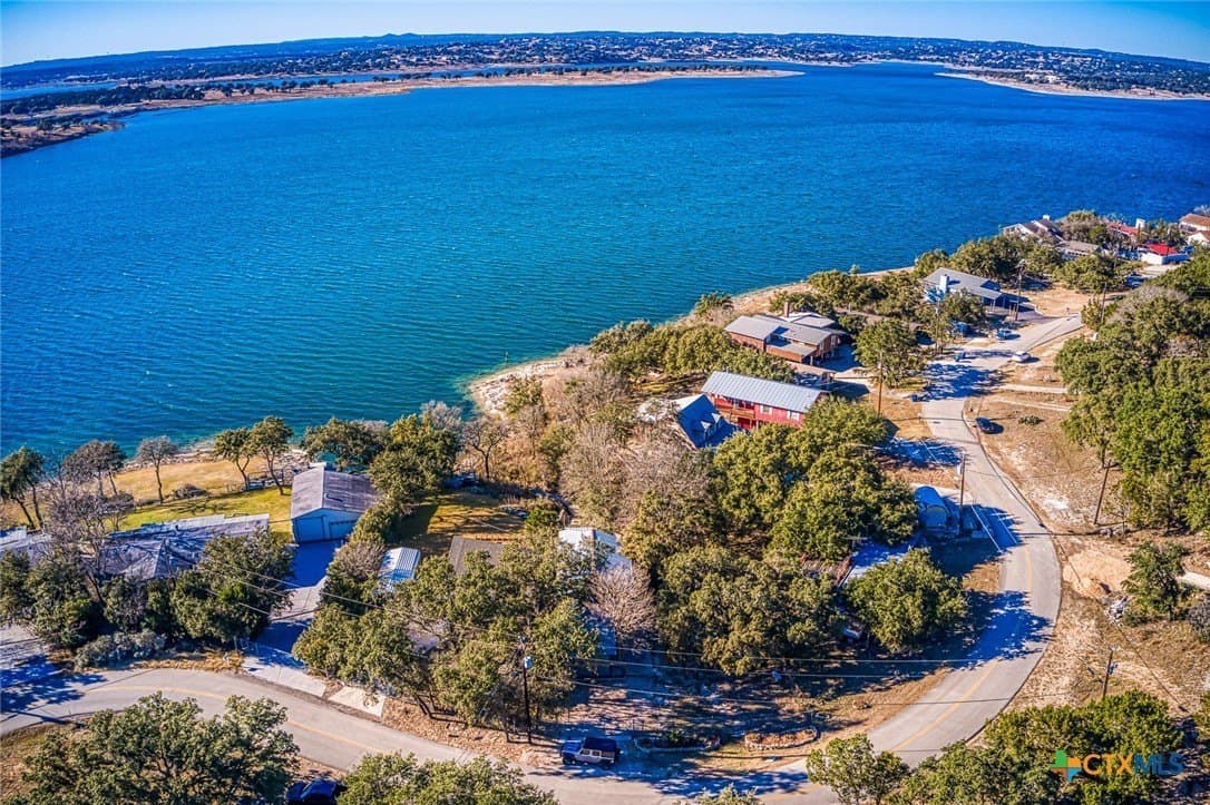 0.52 acres in Comal County - photo 18