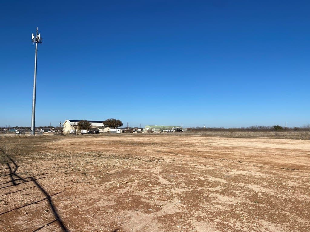 10 acres in Tom Green County - photo 7