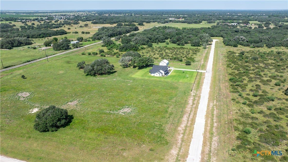 15.99 acres in Victoria County - photo 12