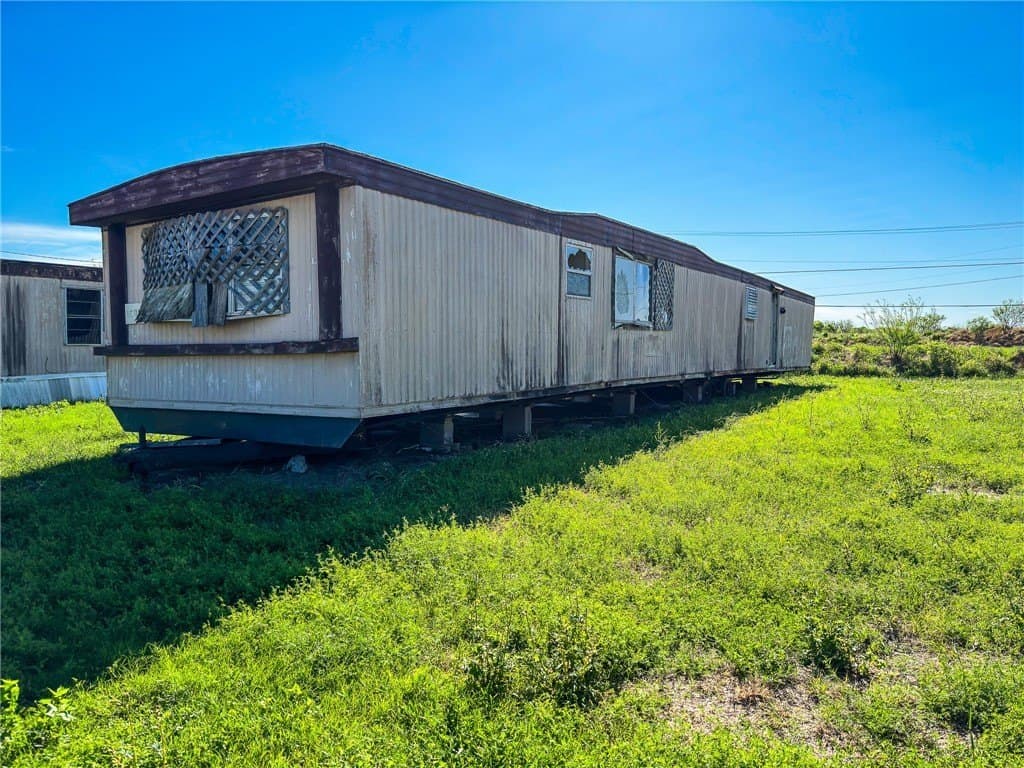 0.15 acres in Nueces County - photo 2