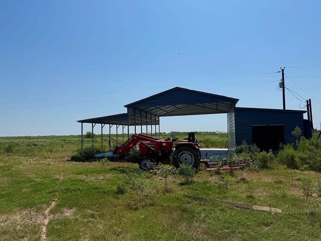 13.85 acres in Colorado County - photo 2