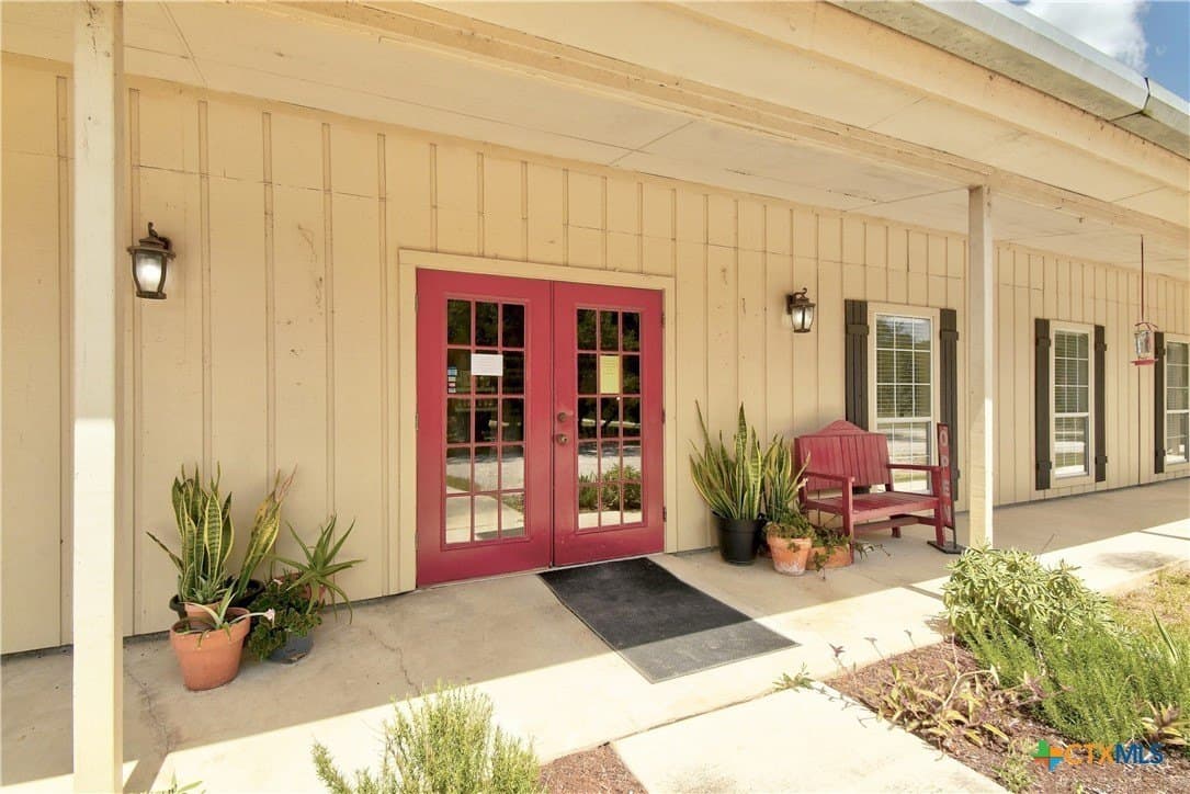 10 acres in Hays County - photo 3