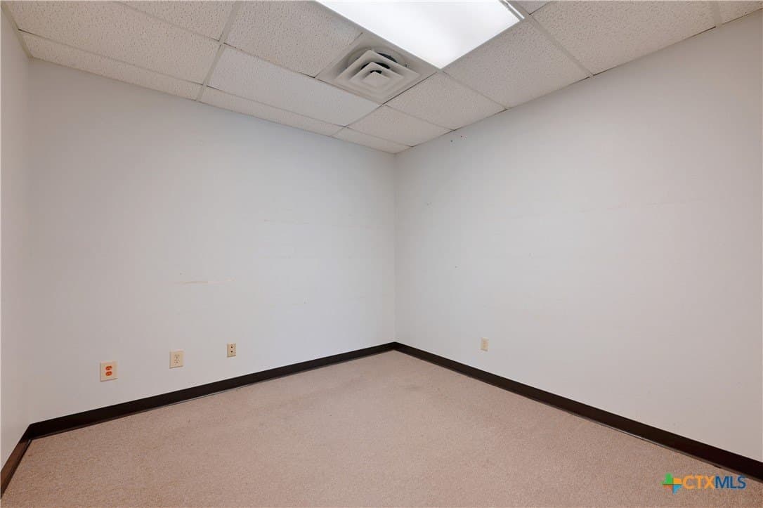 10 acres in Hays County - photo 25