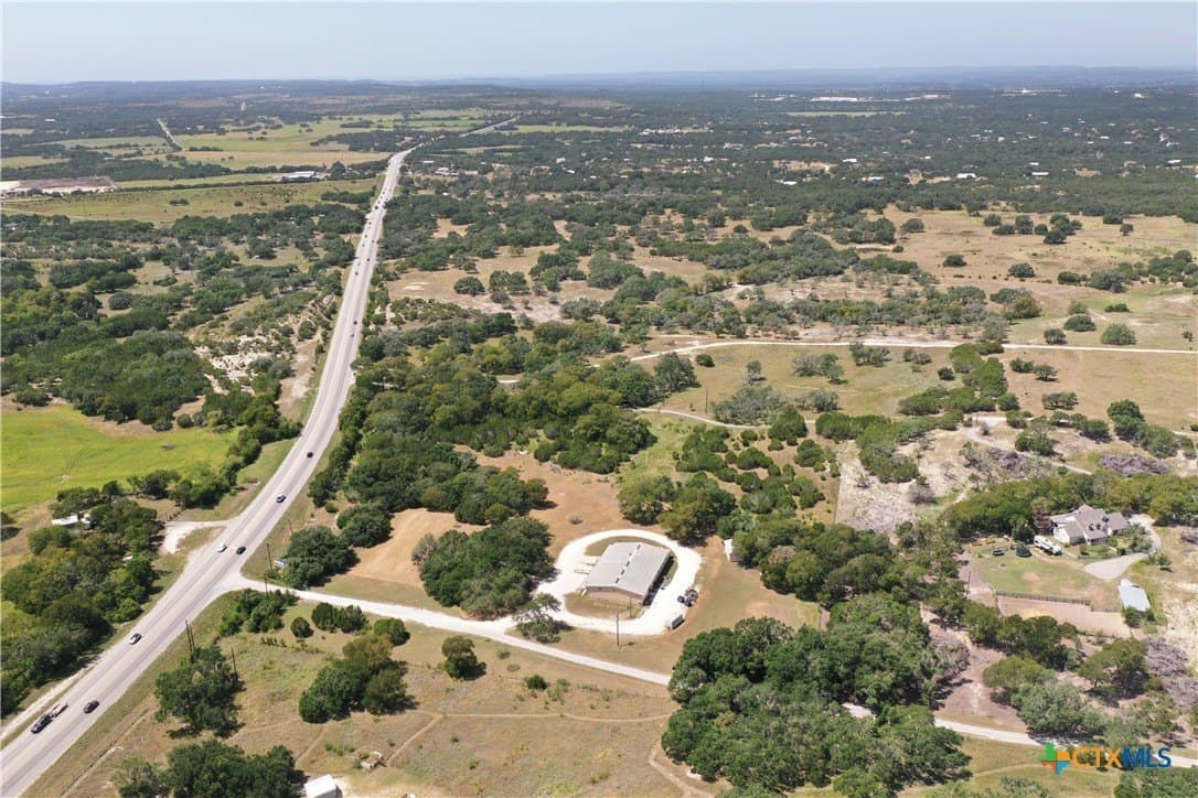 10 acres in Hays County - photo 6