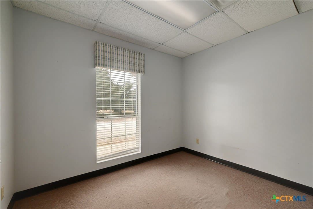 10 acres in Hays County - photo 26