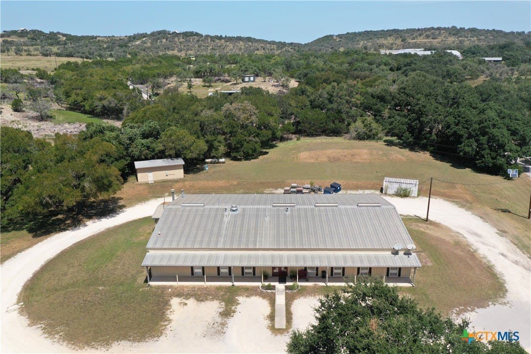 10 acres in Hays County - photo 8