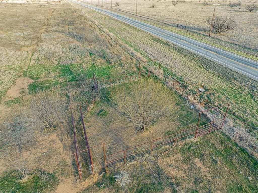 141.71 acres in Stephens County - photo 9