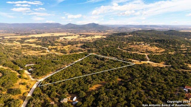 10 acres in Bandera County - photo 10