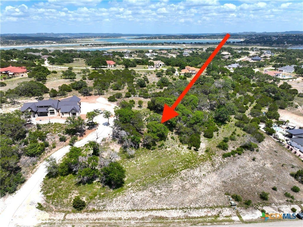 1.28 acres in Comal County - photo 4