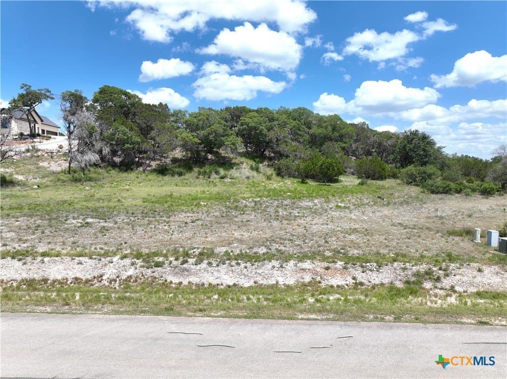1.28 acres in Comal County - photo 11