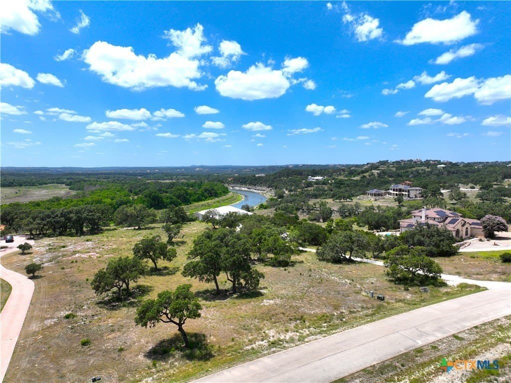 1.28 acres in Comal County - photo 9