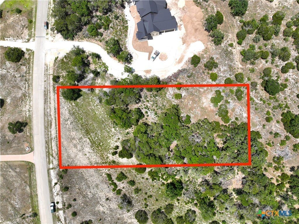 1.28 acres in Comal County - photo 5
