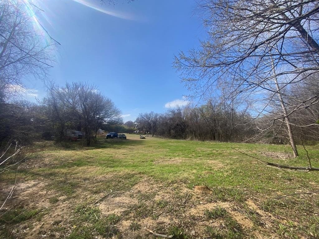1.33 acres in Tarrant County - photo 2