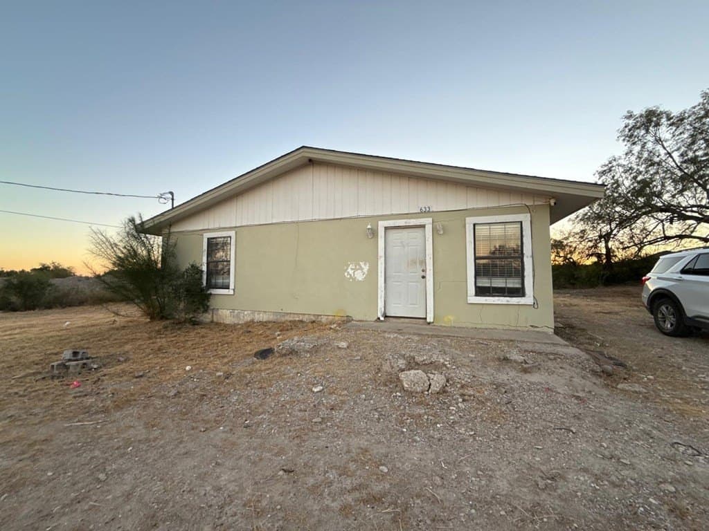 27,834 acres in Maverick County - photo 5