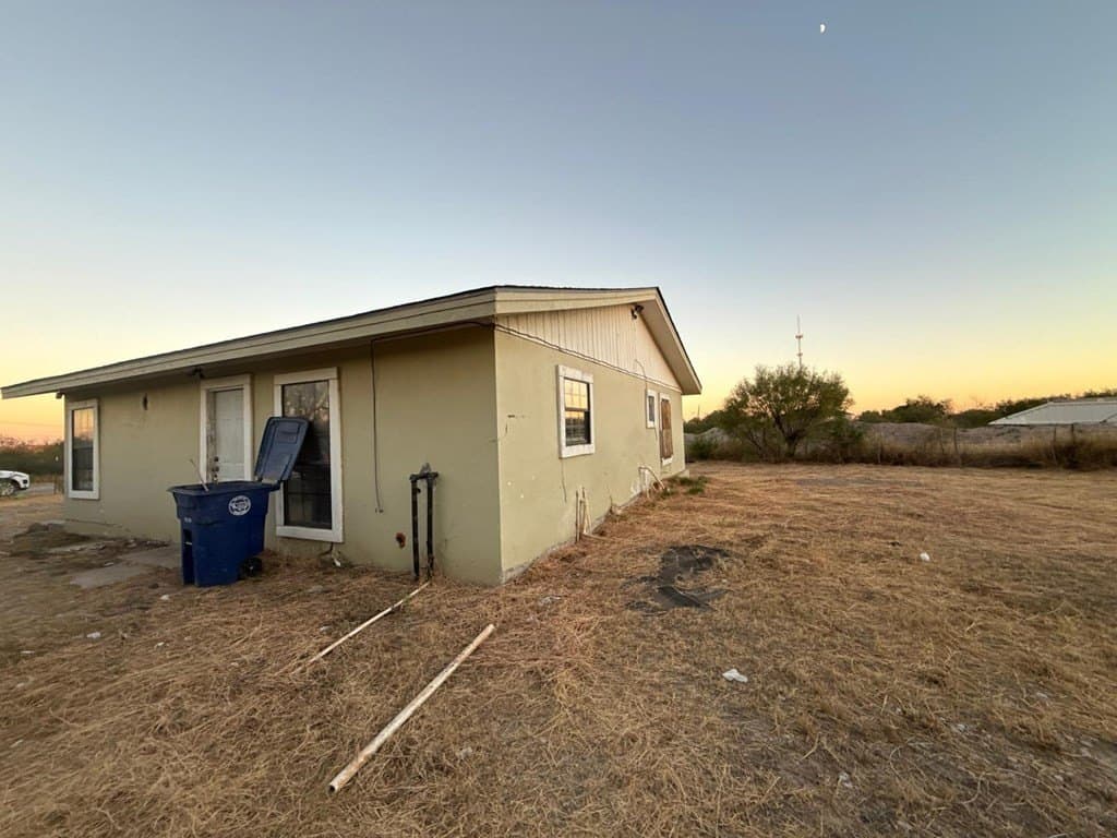 27,834 acres in Maverick County - photo 20