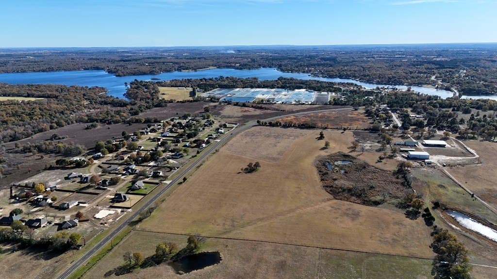 41.17 acres in Henderson County - photo 4