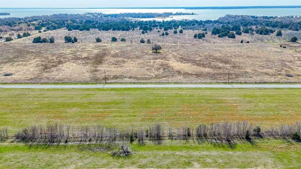 1.11 acres in Navarro County - photo 17
