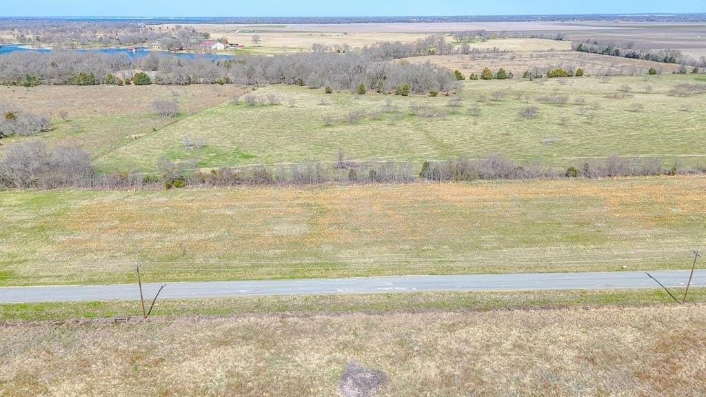 1.11 acres in Navarro County - photo 3