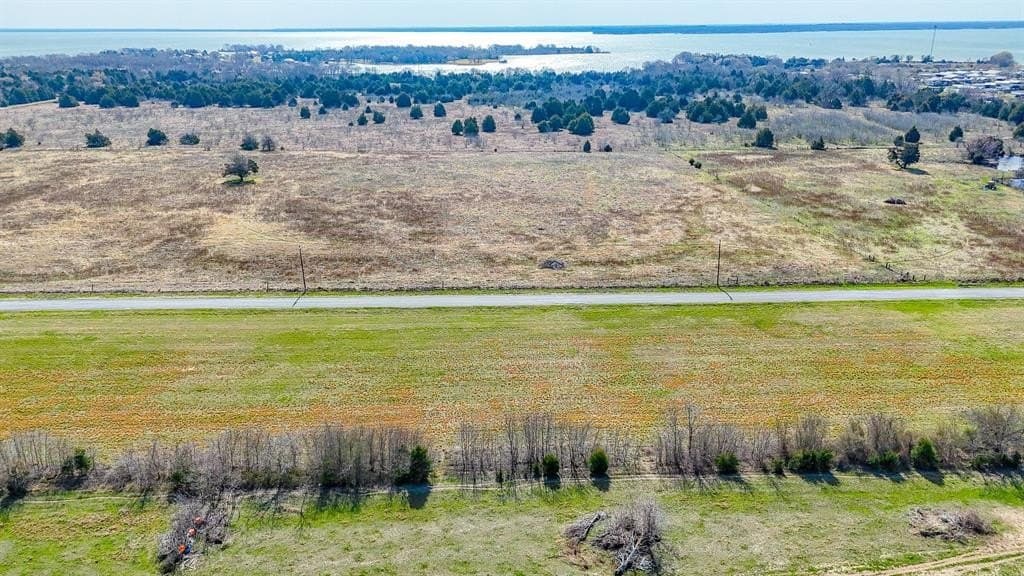 1.11 acres in Navarro County - photo 18