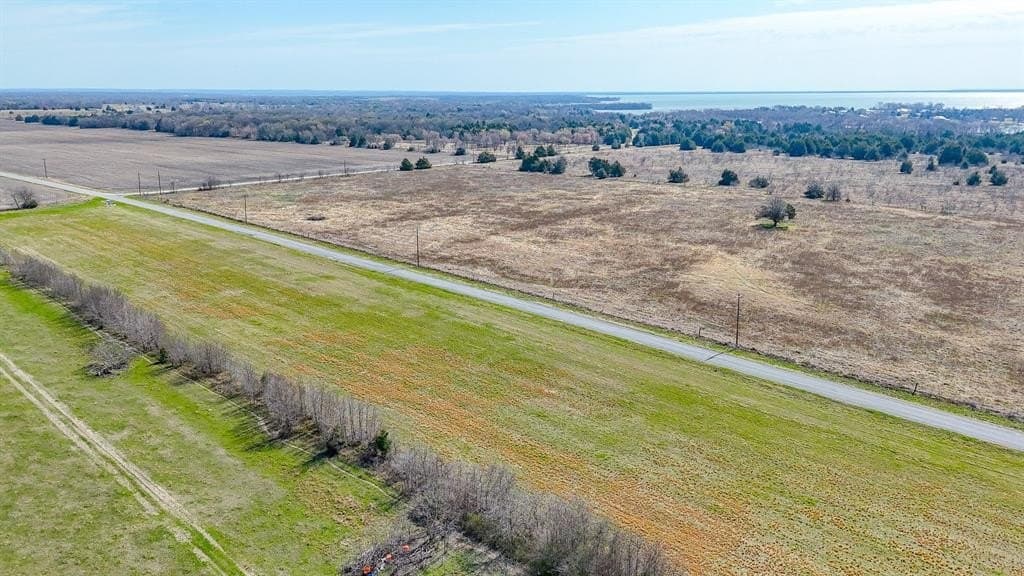 1.11 acres in Navarro County - photo 15