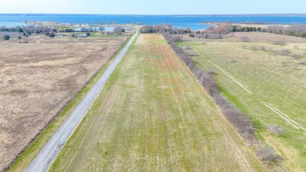 1.11 acres in Navarro County - photo 10