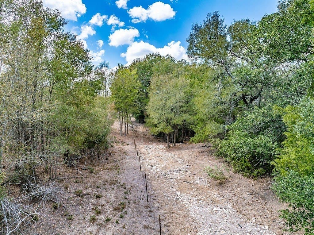 5.71 acres in Fayette County - photo 10
